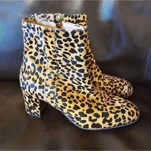 EARTH "Sparta" Leopard Block‎ Heeled Ankle Boots - Size 9 1/2